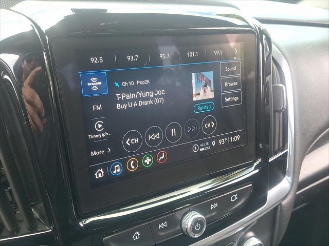 Photo of 2023 Northsky Blue Metallic Chevrolet Traverse