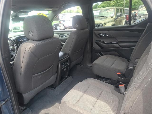 Photo of 2023 Northsky Blue Metallic Chevrolet Traverse