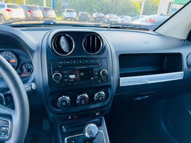Photo of 2016 Black Clearcoat Jeep Compass