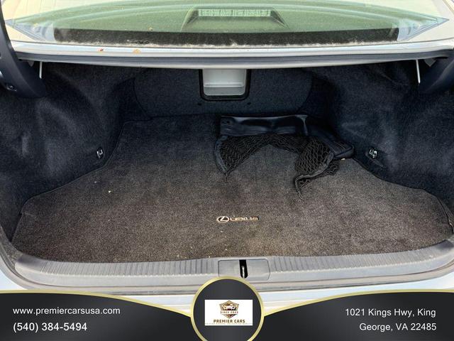Photo of 2013 Silver Lining Metallic Lexus ES 350