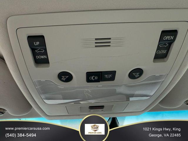 Photo of 2013 Silver Lining Metallic Lexus ES 350