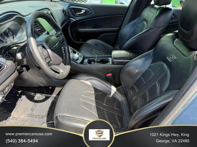 Photo of 2015 Ceramic Blue Clearcoat Chrysler 200