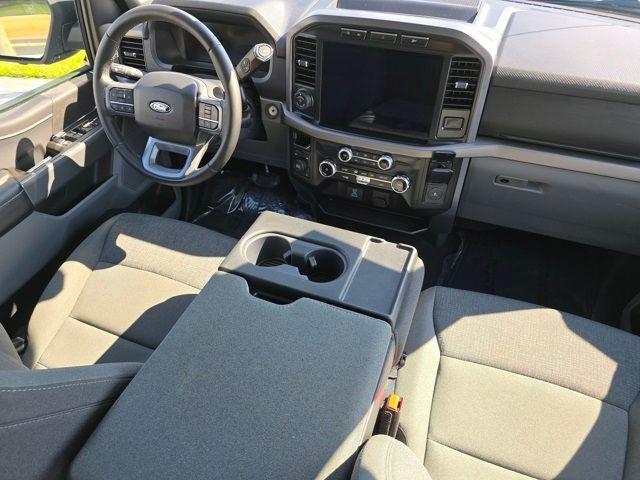 Photo of 2024 Iconic Silver Metallic Ford F-150