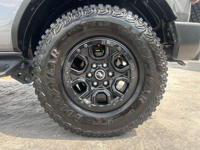 Photo of 2023 Carbonized Gray Metallic Ford Bronco