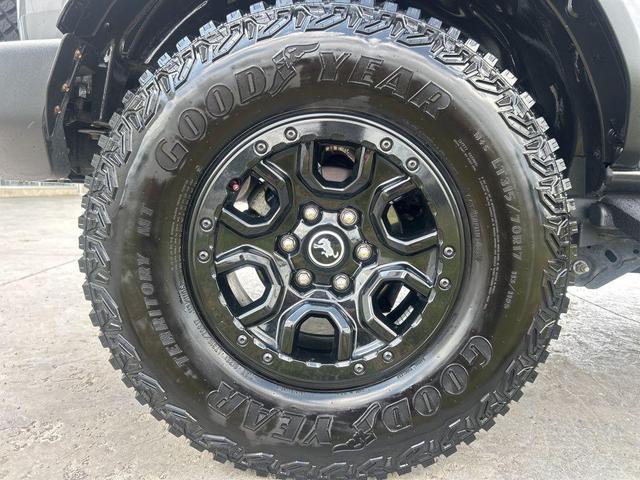 Photo of 2023 Carbonized Gray Metallic Ford Bronco