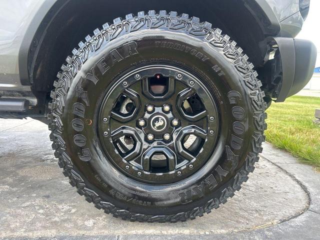 Photo of 2023 Carbonized Gray Metallic Ford Bronco