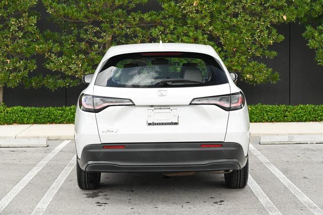 Photo of 2023 Platinum White Pearl Honda HR-V