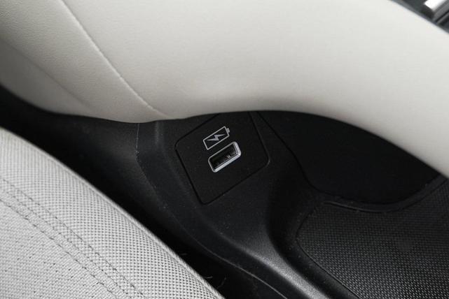 Photo of 2023 Platinum White Pearl Honda HR-V