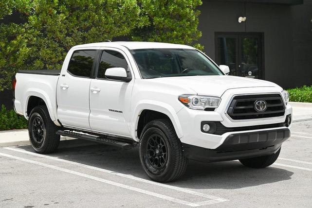 Photo of 2021 Super White Toyota Tacoma
