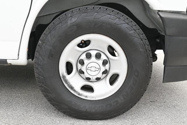 Photo of 2019 Summit White Chevrolet Express 2500