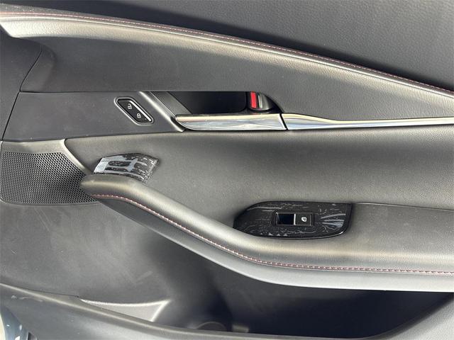 Photo of 2025 Polymetal Gray Metallic Mazda CX-30