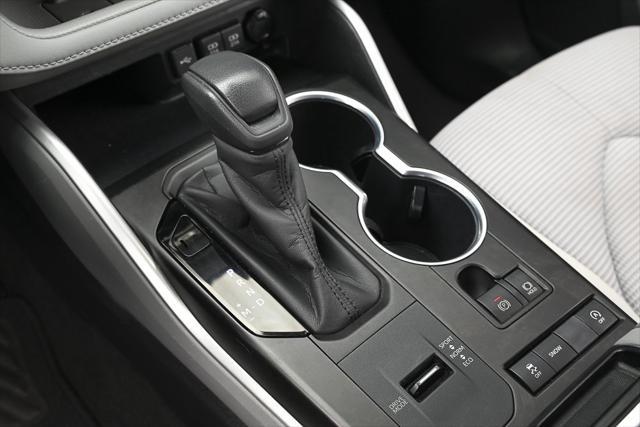 Photo of 2020 Magnetic Gray Metallic Toyota Highlander
