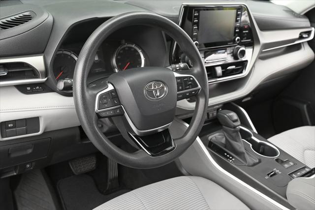 Photo of 2020 Magnetic Gray Metallic Toyota Highlander