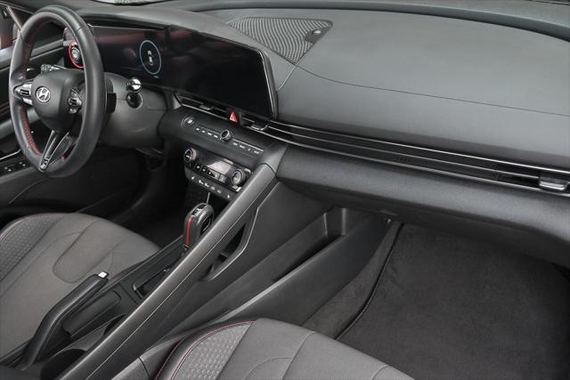 Photo of 2023 Scarlet Red Pearl Hyundai ELANTRA