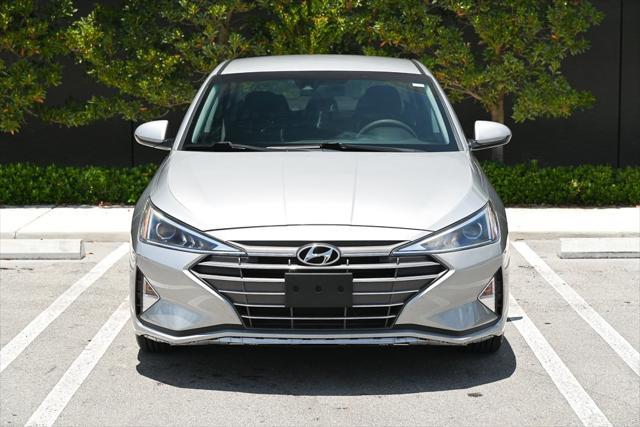 Photo of 2020 Stellar Silver Hyundai ELANTRA