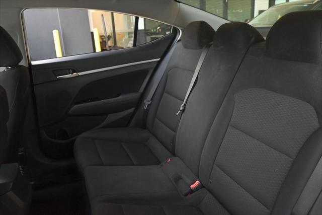 Photo of 2020 Stellar Silver Hyundai ELANTRA