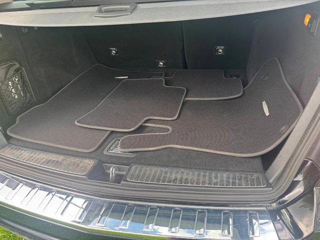 Photo of 2011 Black Mercedes-Benz GLK-Class