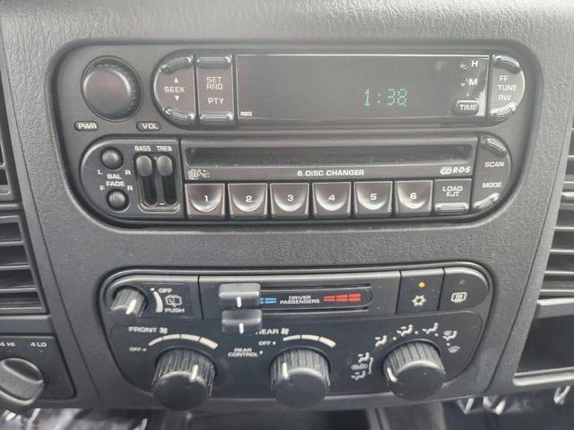 Photo of 2003 Blue Dodge Durango