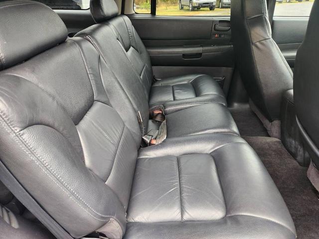 Photo of 2003 Blue Dodge Durango