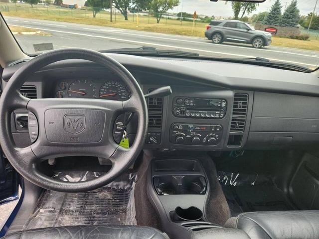 Photo of 2003 Blue Dodge Durango