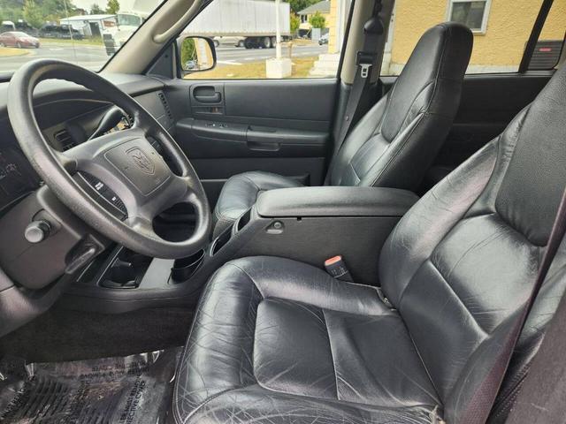 Photo of 2003 Blue Dodge Durango