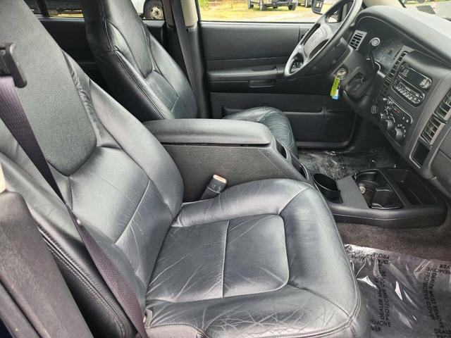 Photo of 2003 Blue Dodge Durango
