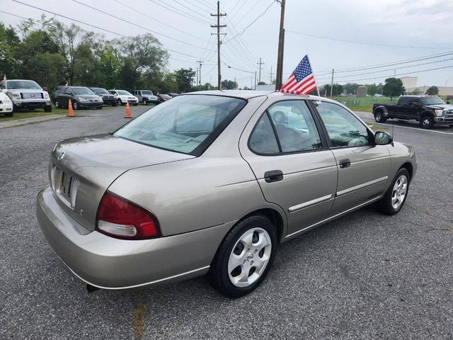 Photo of 2003 Gray Nissan Sentra