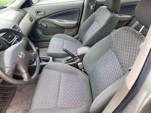 Photo of 2003 Gray Nissan Sentra