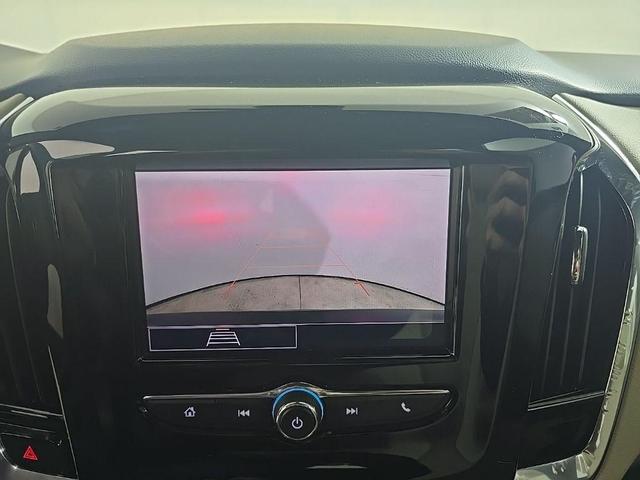 Photo of 2022 Mosaic Black Metallic Chevrolet Traverse
