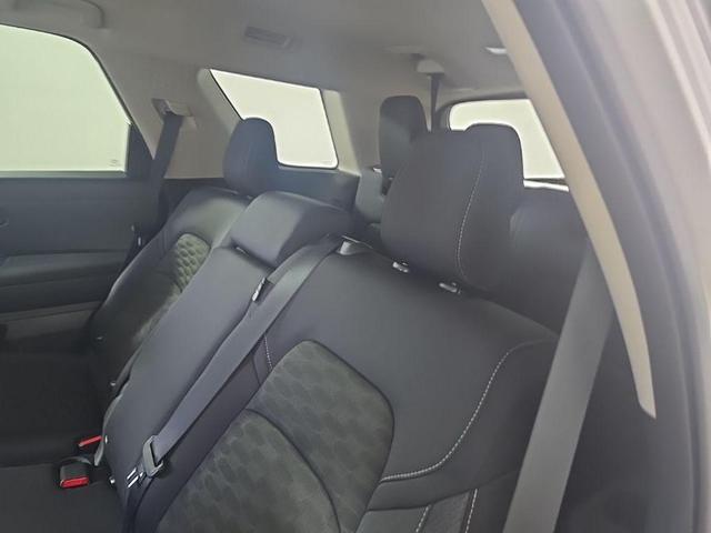 Photo of 2025 Brilliant Silver Metallic Nissan Pathfinder