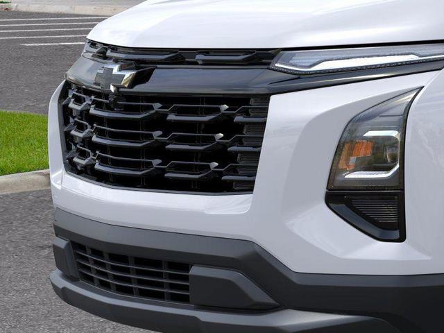 Photo of 2026 Summit White Chevrolet Equinox