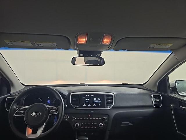 Photo of 2022 Sparkling Silver Kia Sportage