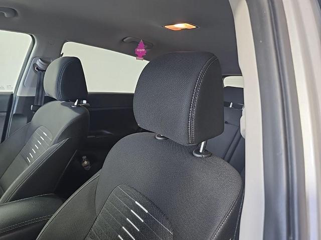Photo of 2022 Sparkling Silver Kia Sportage