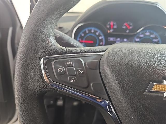 Photo of 2017 Summit White Chevrolet Cruze