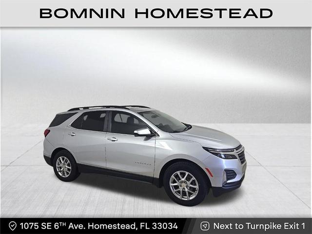 Photo of 2022 Silver Ice Metallic Chevrolet Equinox