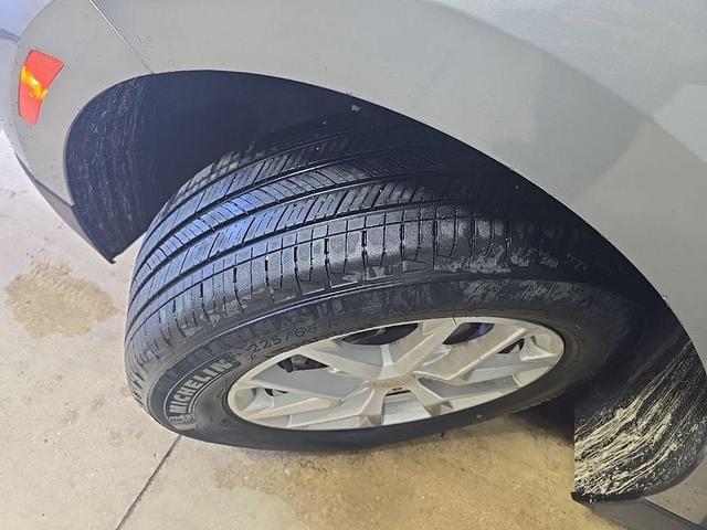 Photo of 2023 Sterling Gray Metallic Chevrolet Equinox