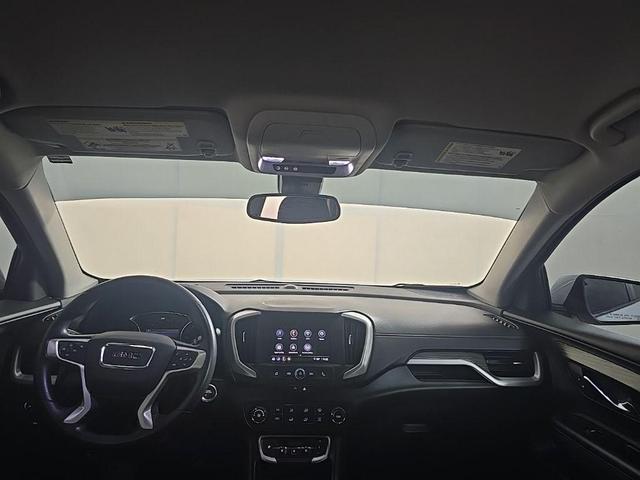 Photo of 2022 Summit White GMC Terrain