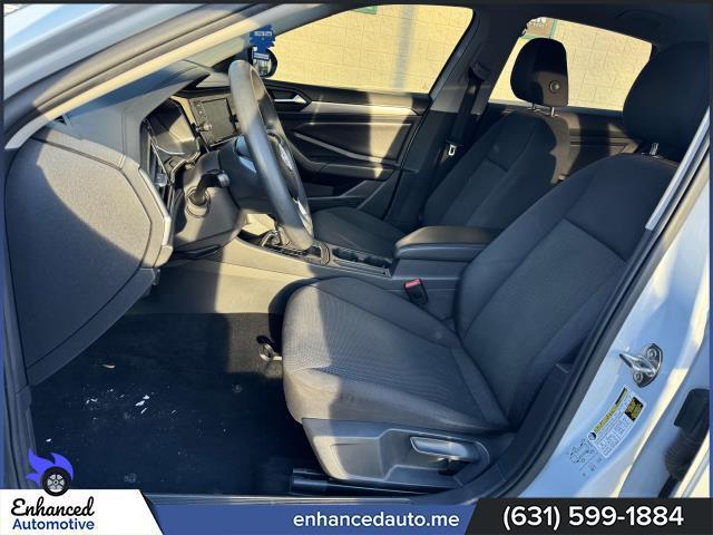 Photo of 2019 Pyrite Silver Metallic Volkswagen Jetta
