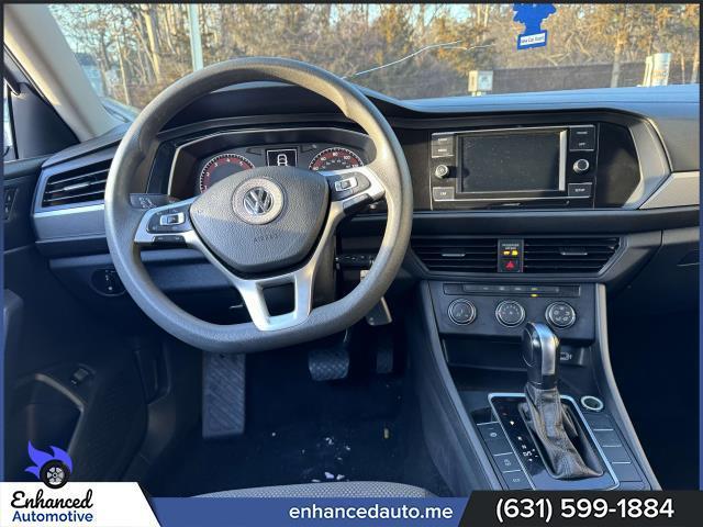 Photo of 2019 Pyrite Silver Metallic Volkswagen Jetta