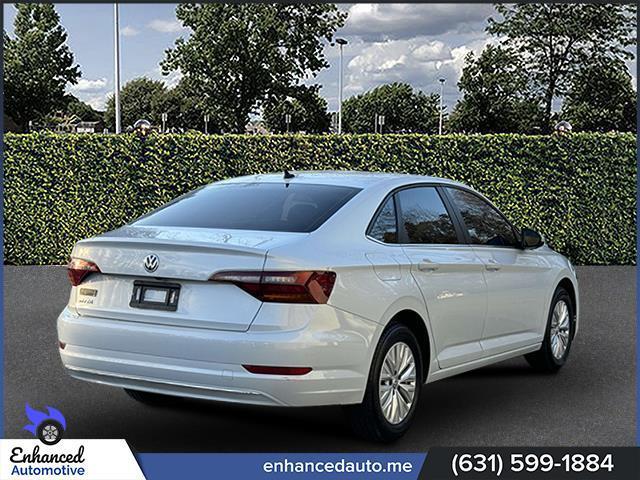 Photo of 2019 Pyrite Silver Metallic Volkswagen Jetta