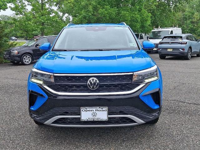 Photo of 2024 Cornflower Blue Volkswagen Taos