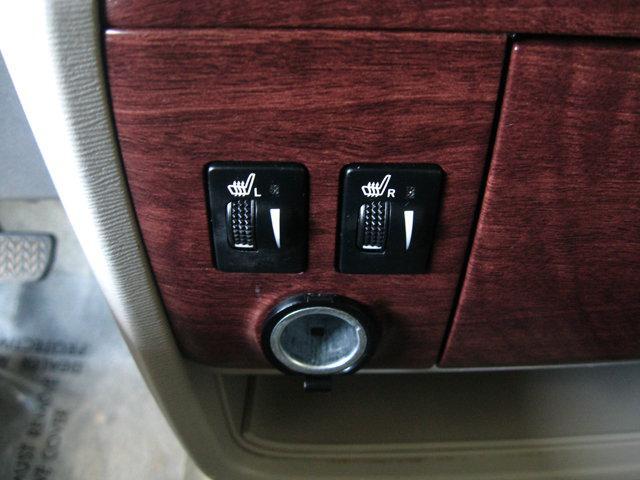 Photo of 2014 Shoreline Blue Pearl Toyota Sienna