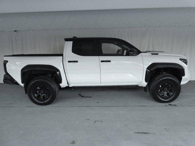 Photo of 2024 Ice Cap w/Black Roof Toyota Tacoma