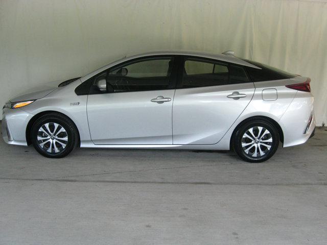 Photo of 2021 Classic Silver Metallic Toyota Prius Prime
