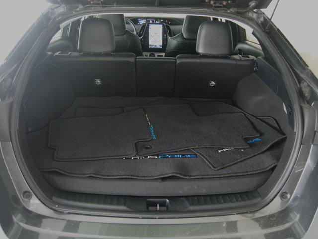 Photo of 2017 Magnetic Gray Metallic Toyota Prius Prime