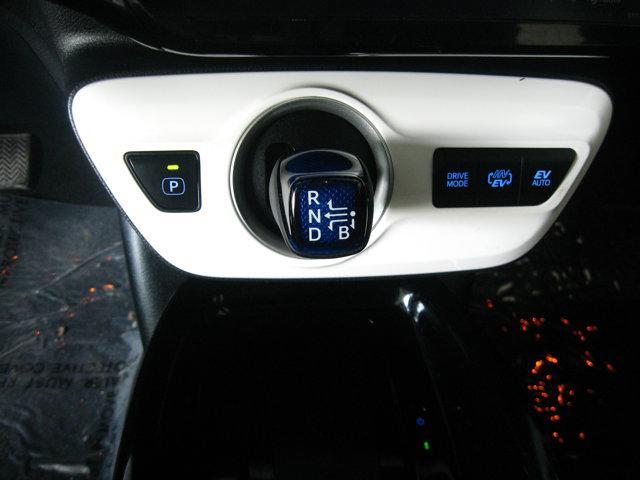 Photo of 2017 Magnetic Gray Metallic Toyota Prius Prime