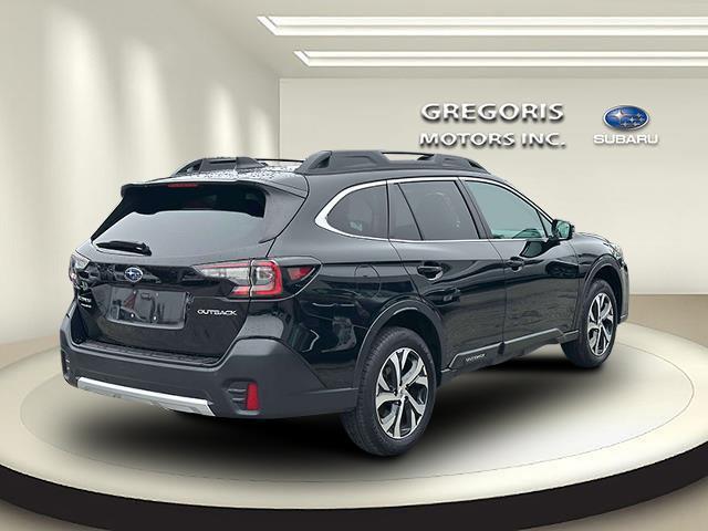 Photo of 2022 Crystal Black Silica Subaru Outback