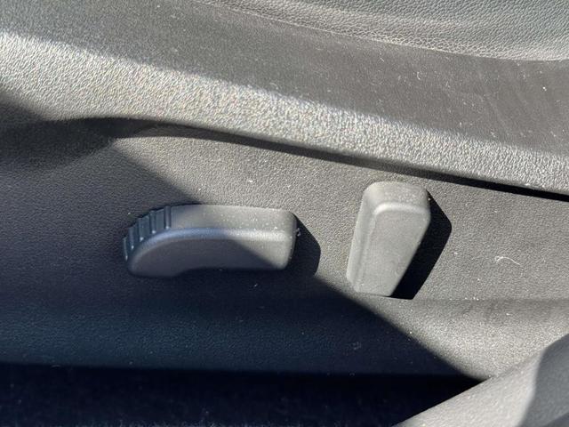 Photo of 2022 Cool-Gray Khaki Subaru Crosstrek