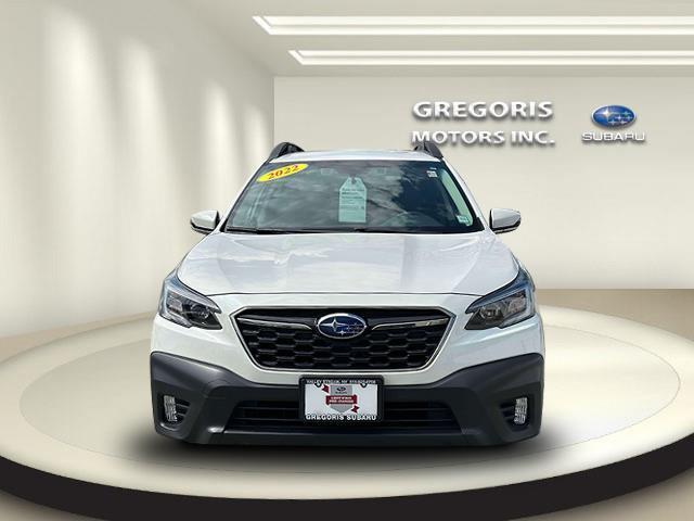 Photo of 2022 Crystal White Pearl Subaru Outback