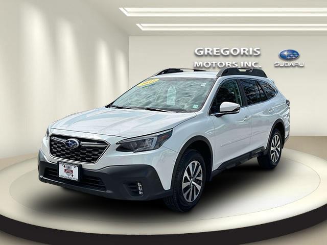 Photo of 2022 Crystal White Pearl Subaru Outback